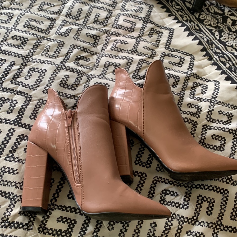 Mauve booties - Picture 2 of 4